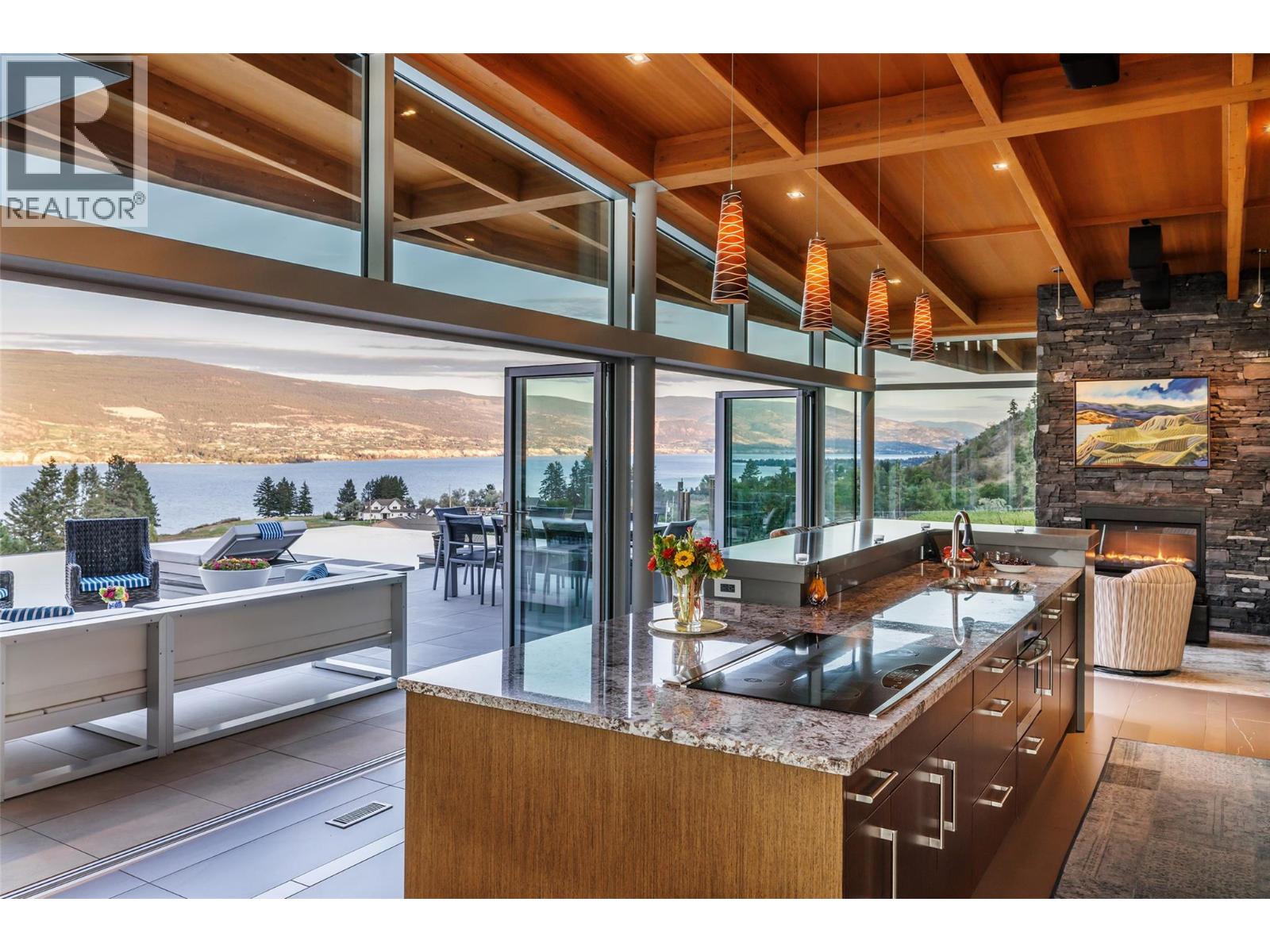 18555 Matsu Drive, Summerland