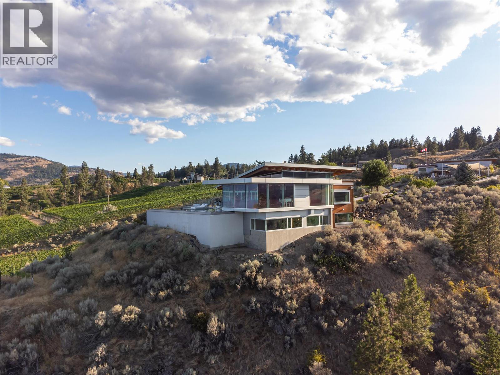18555 Matsu Drive, Summerland