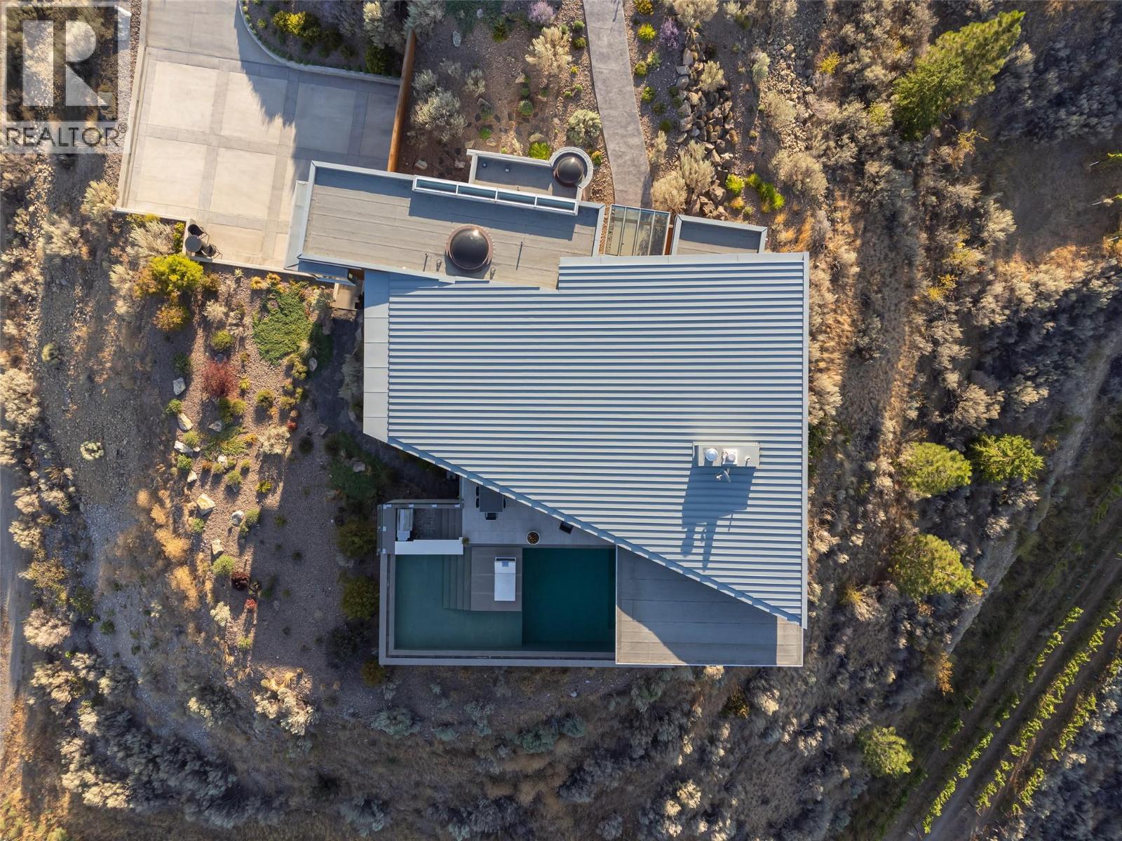 18555 Matsu Drive, Summerland