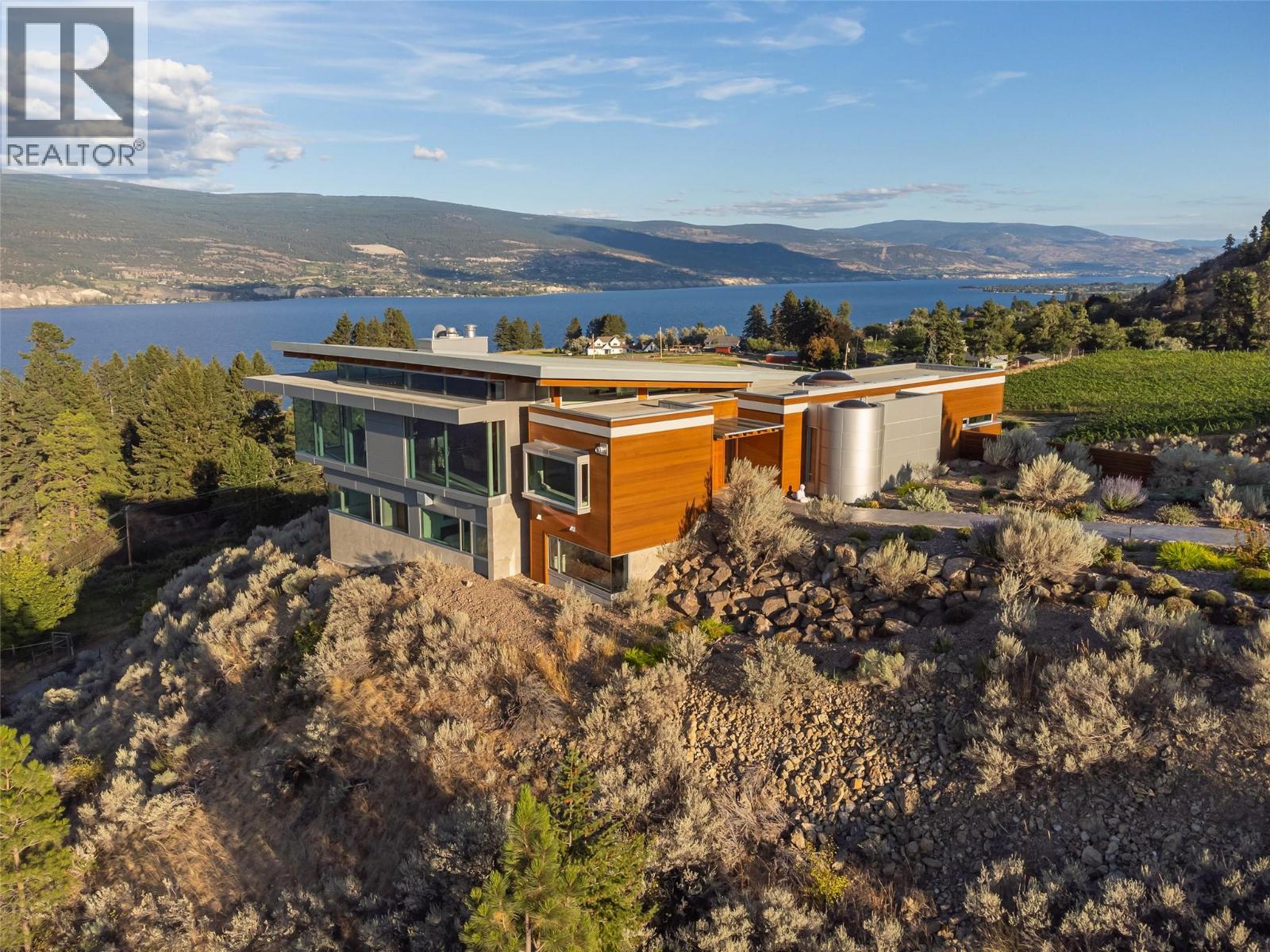 18555 Matsu Drive, Summerland