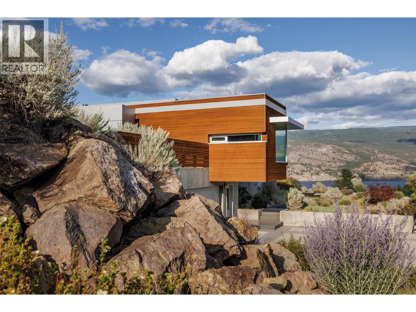 18555 Matsu Drive, Summerland