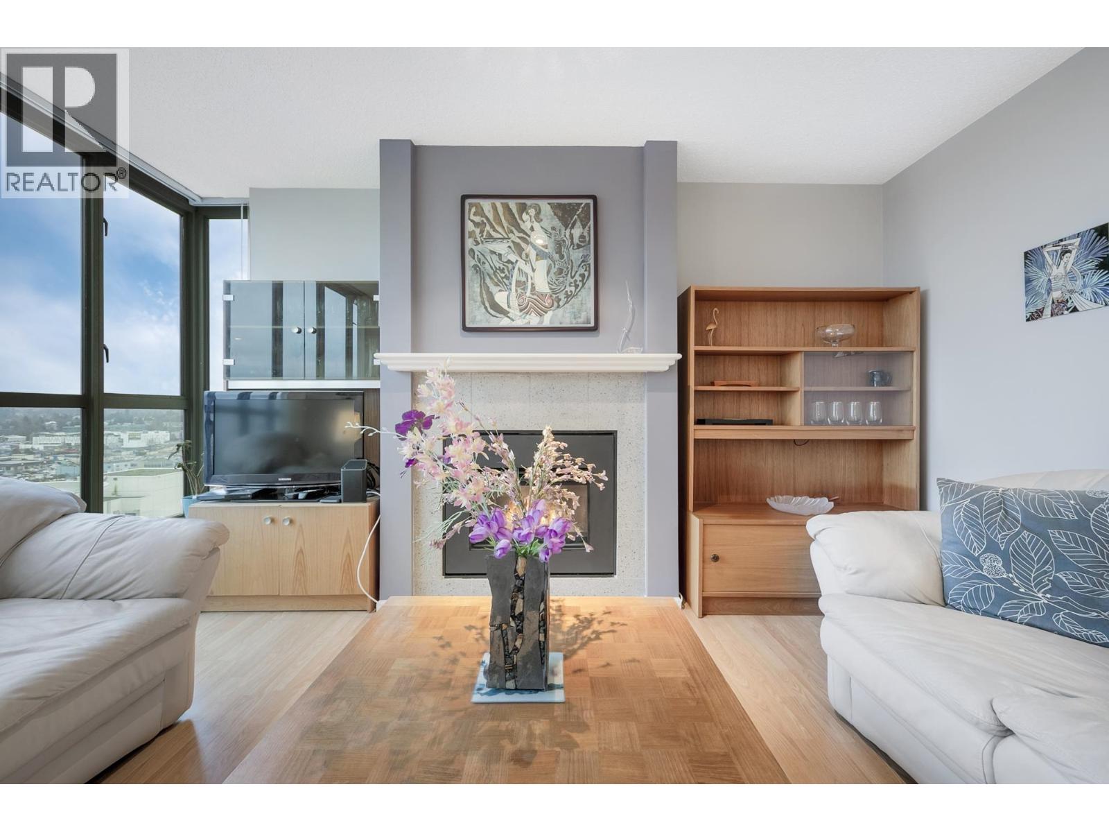 1904 1188 QUEBEC Street - photo 2