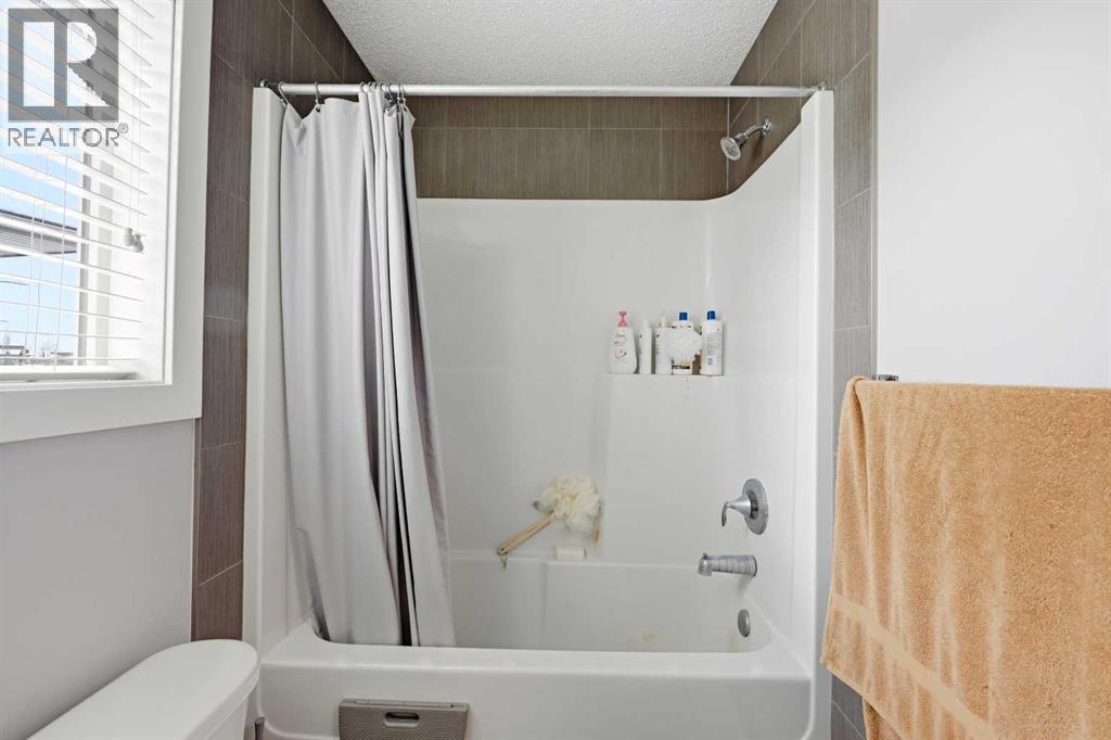 Single Family House for Sale in  Walden Heights SE Walden Calgary 