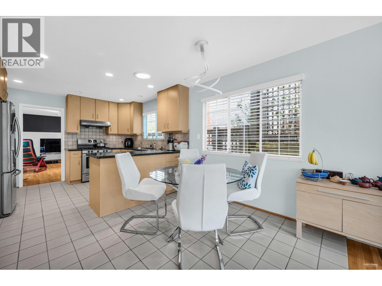 1006 SINCLAIR STREET, West Vancouver