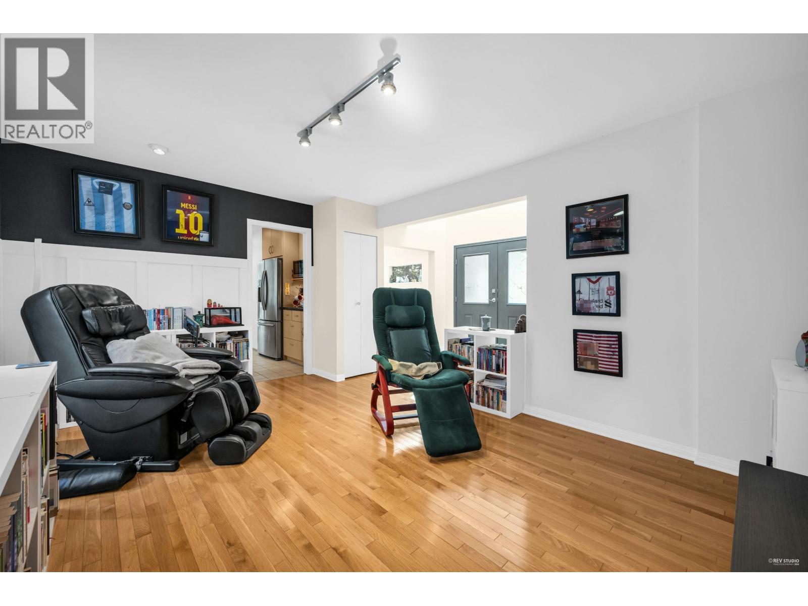 1006 SINCLAIR STREET, West Vancouver