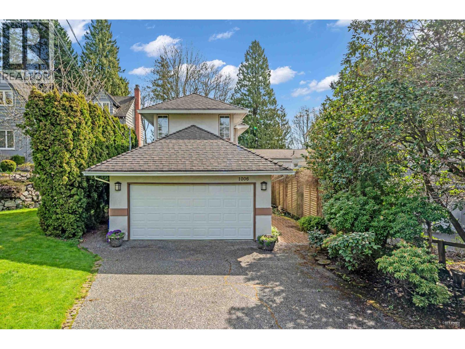 1006 SINCLAIR STREET, West Vancouver