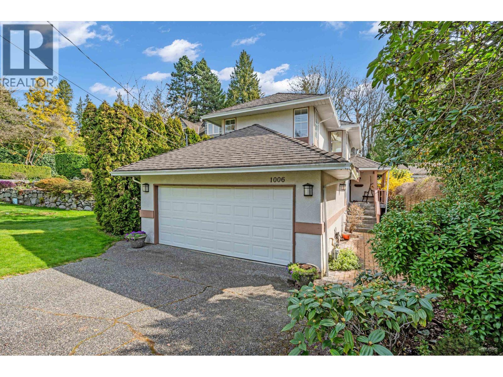1006 SINCLAIR STREET, West Vancouver