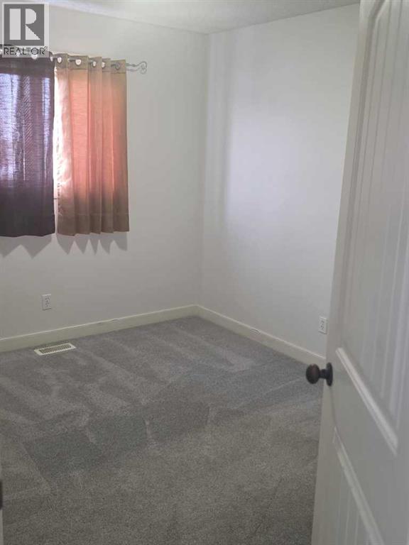 Single Family House for Sale in  Saddlebrook Way NE Saddle Ridge Calgary 