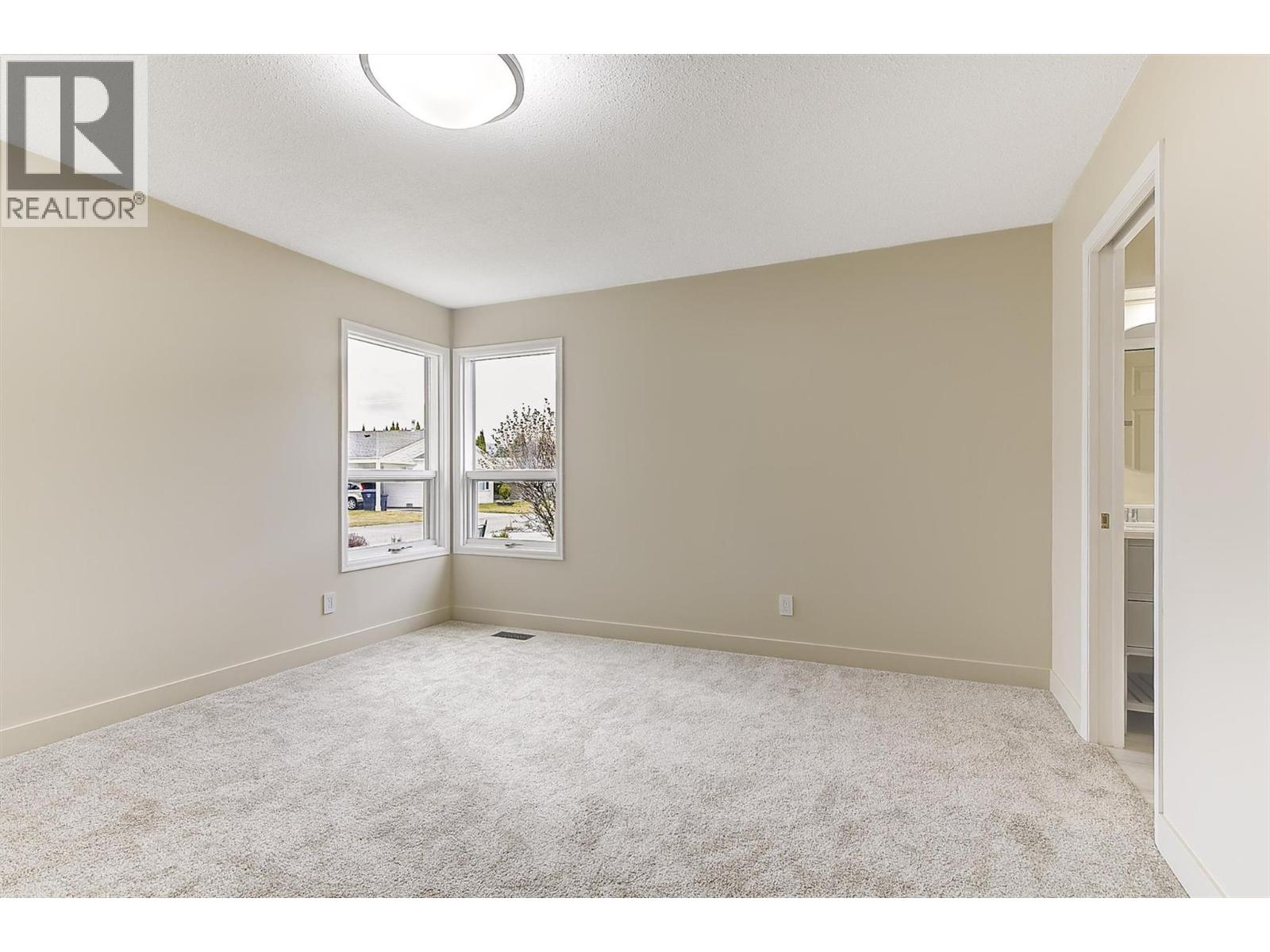 202 1255 Raymer Avenue, Kelowna