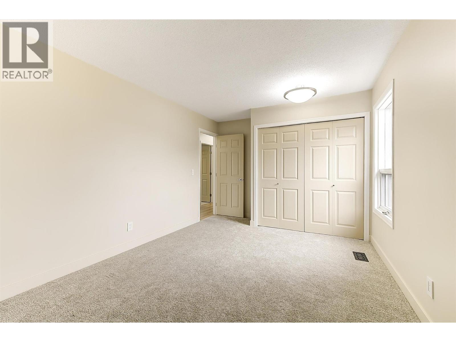 202 1255 Raymer Avenue, Kelowna