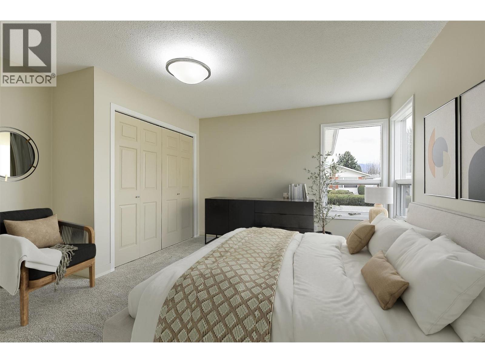 202 1255 Raymer Avenue, Kelowna