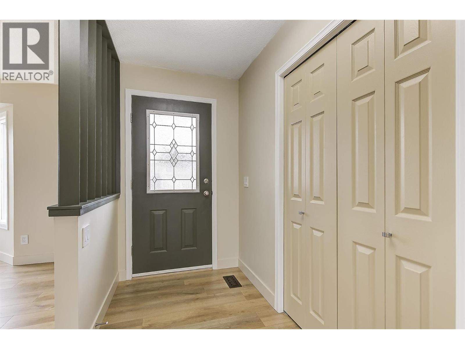 202 1255 Raymer Avenue, Kelowna