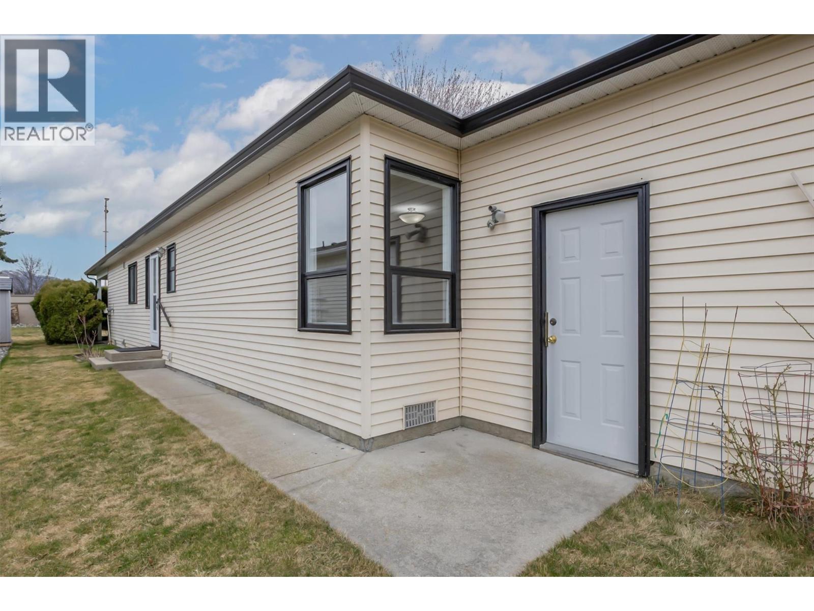 202 1255 Raymer Avenue, Kelowna