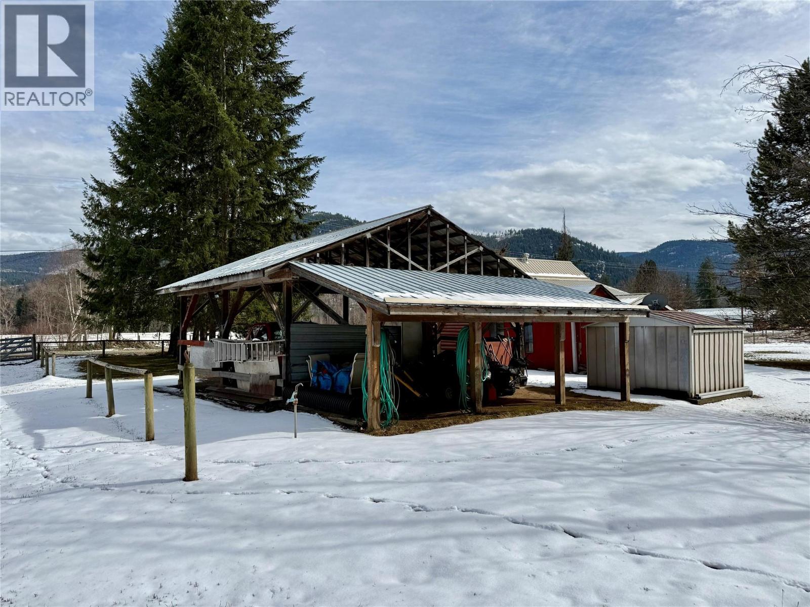 12451 Brown Creek Road, Grand Forks