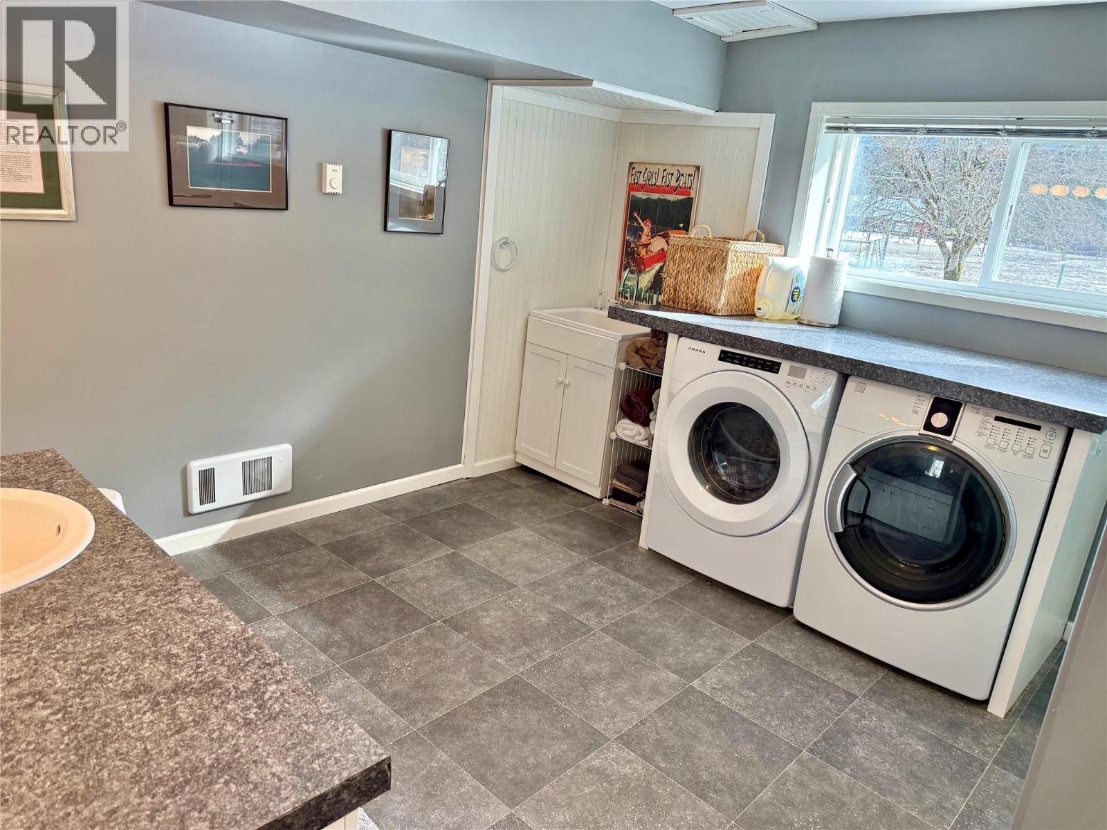 12451 Brown Creek Road, Grand Forks