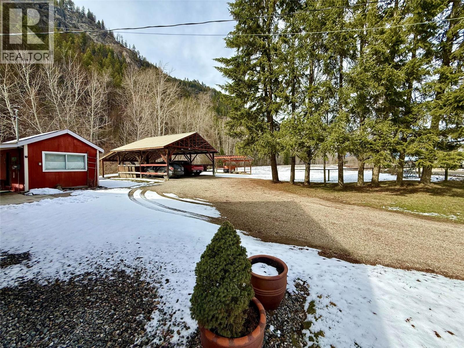 12451 Brown Creek Road, Grand Forks