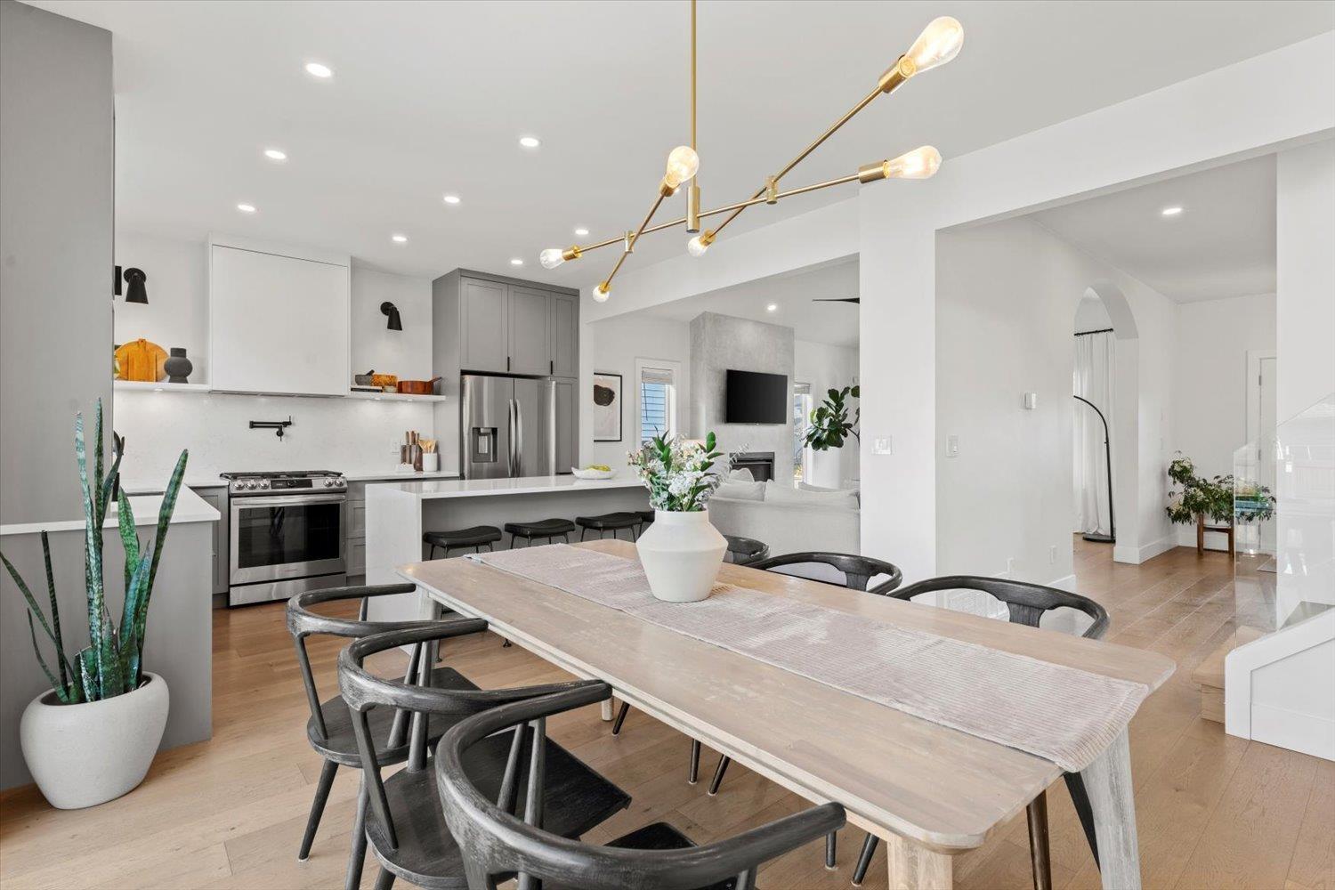 6819 SCHOOL LANE, Sardis East Vedder, Chilliwack