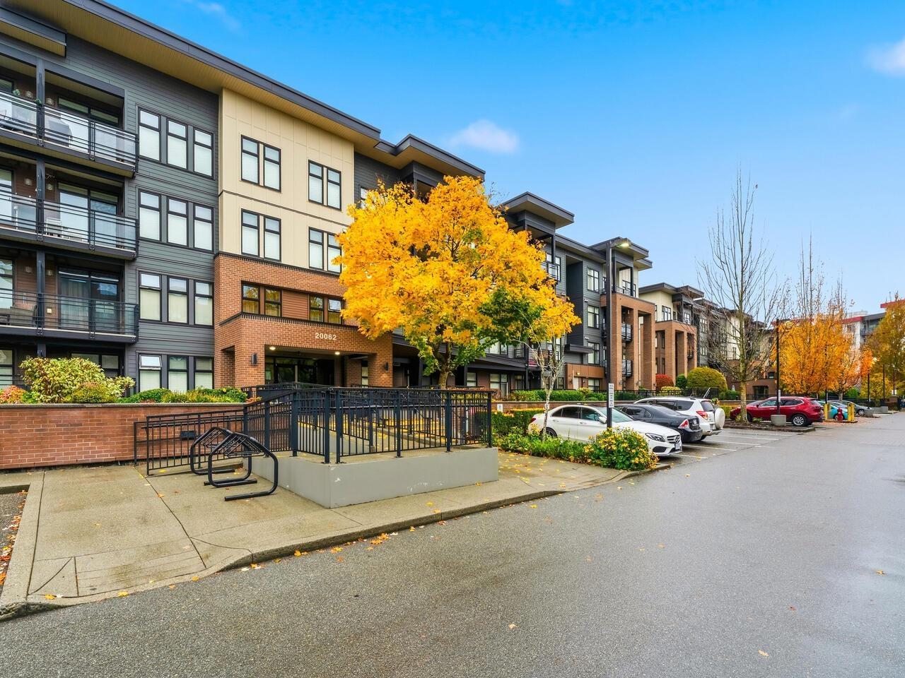 206 20062 FRASER HIGHWAY, Langley