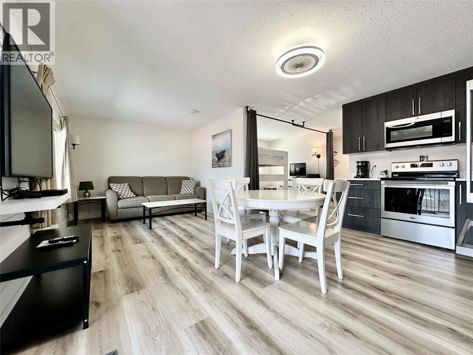 5815 Oleander Drive Unit# 221, Osoyoos