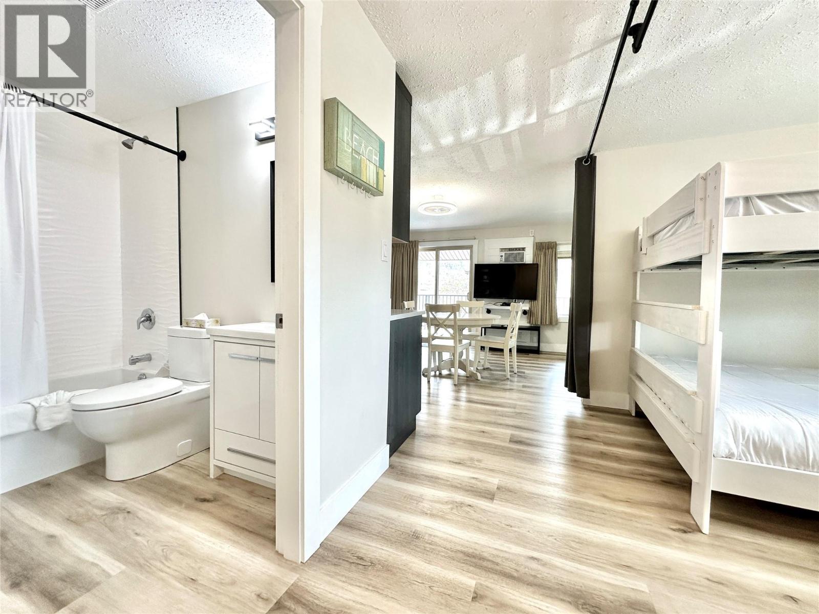 5815 Oleander Drive Unit# 221, Osoyoos