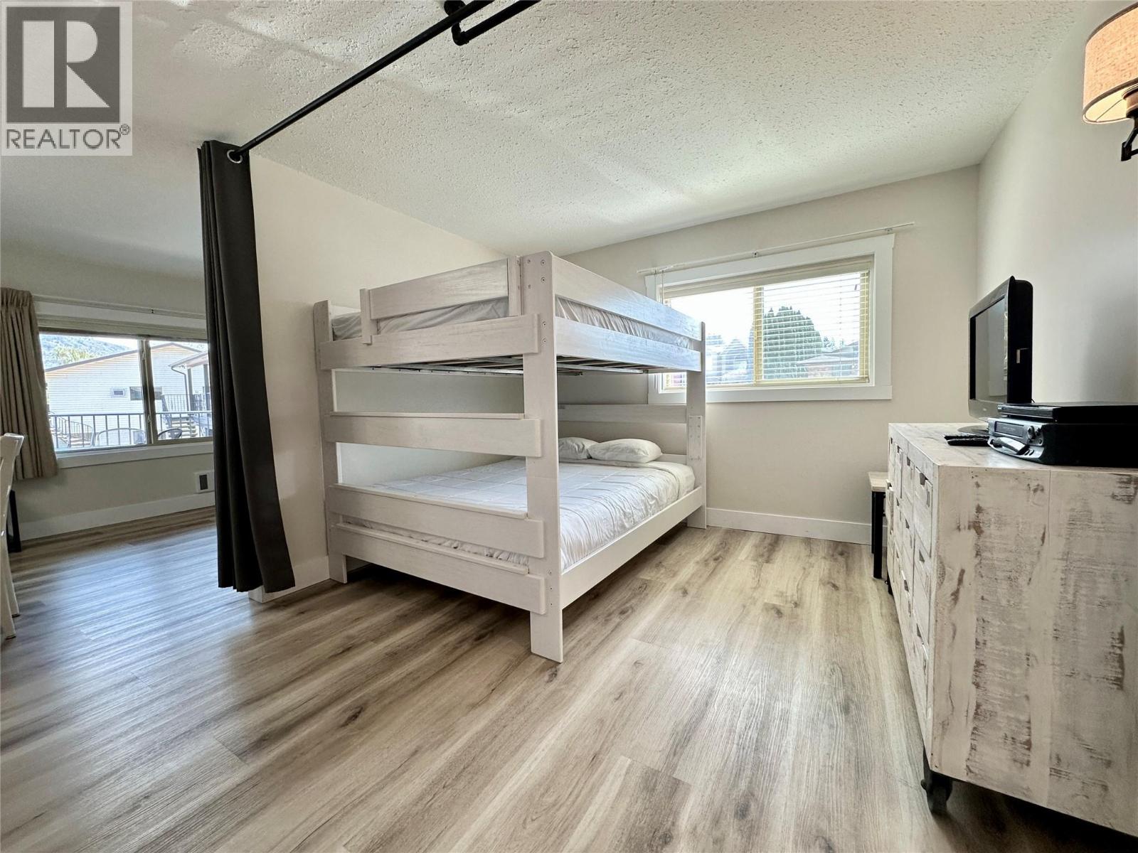 5815 Oleander Drive Unit# 221, Osoyoos