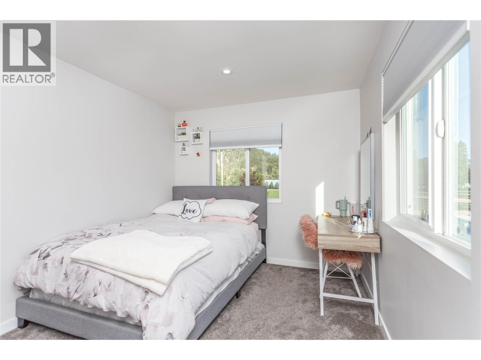 2253 Shuswap Avenue, Lumby