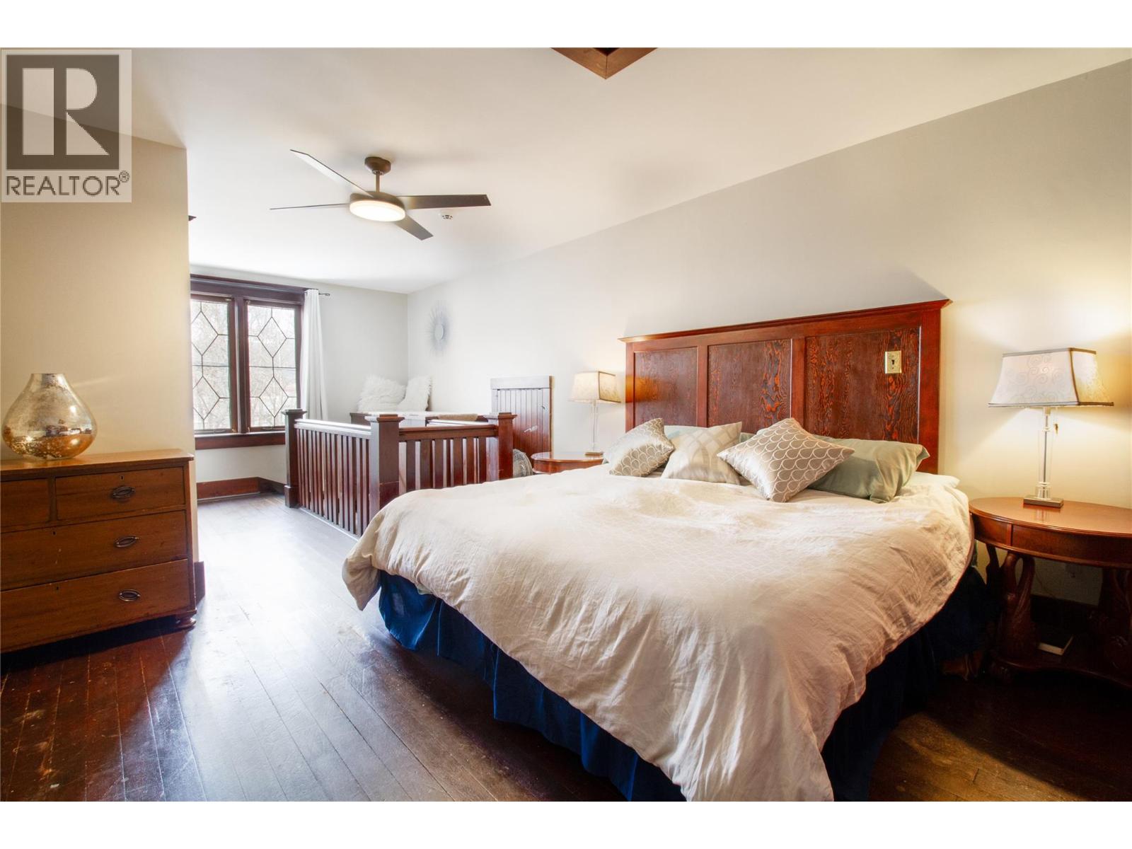 611 Mackenzie Avenue, Revelstoke