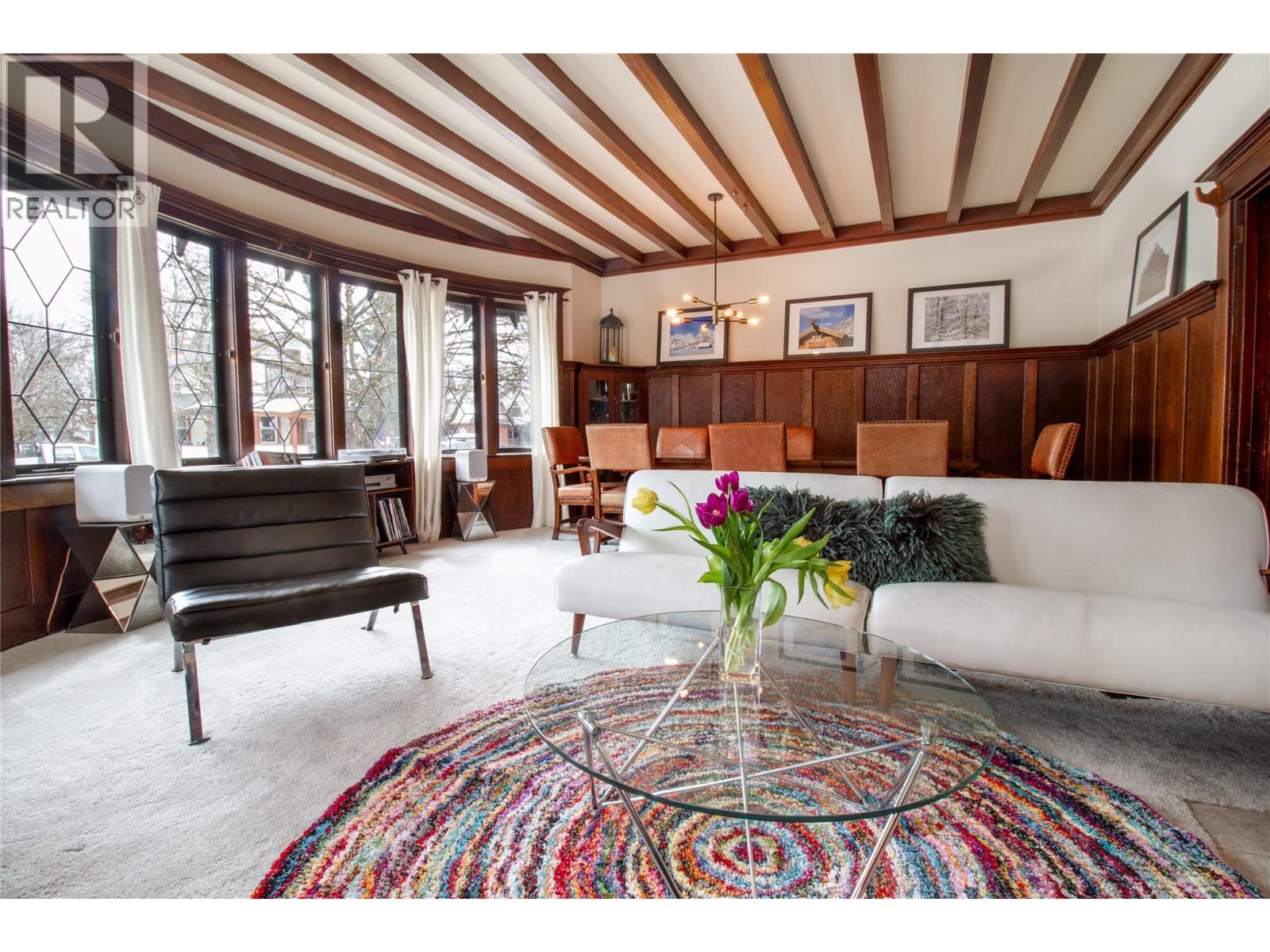 611 Mackenzie Avenue, Revelstoke