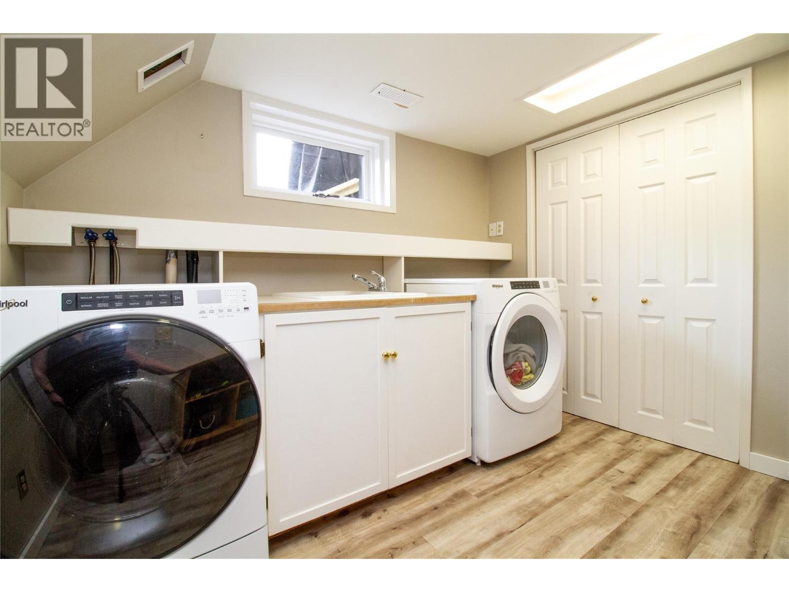 611 Mackenzie Avenue, Revelstoke