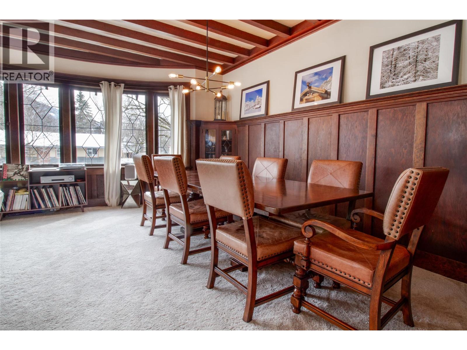 611 Mackenzie Avenue, Revelstoke