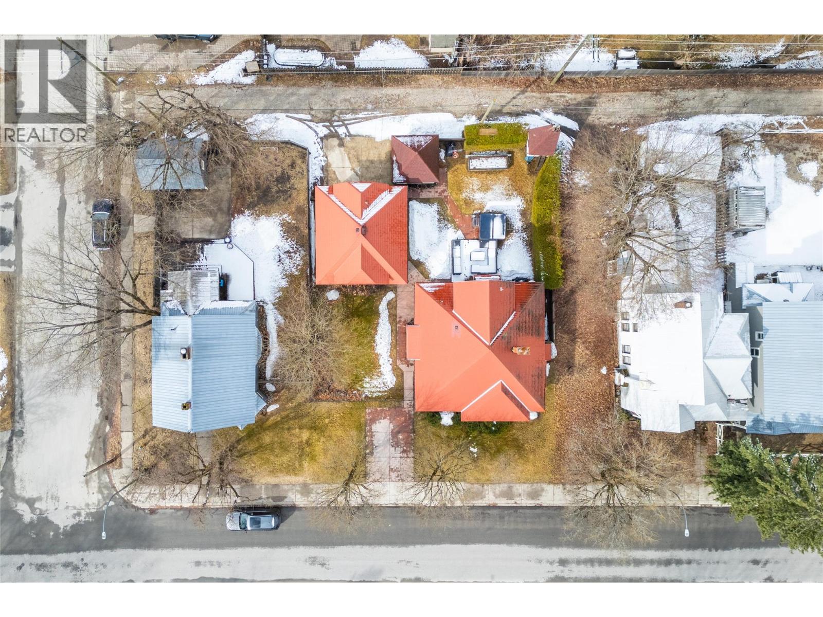 611 Mackenzie Avenue, Revelstoke