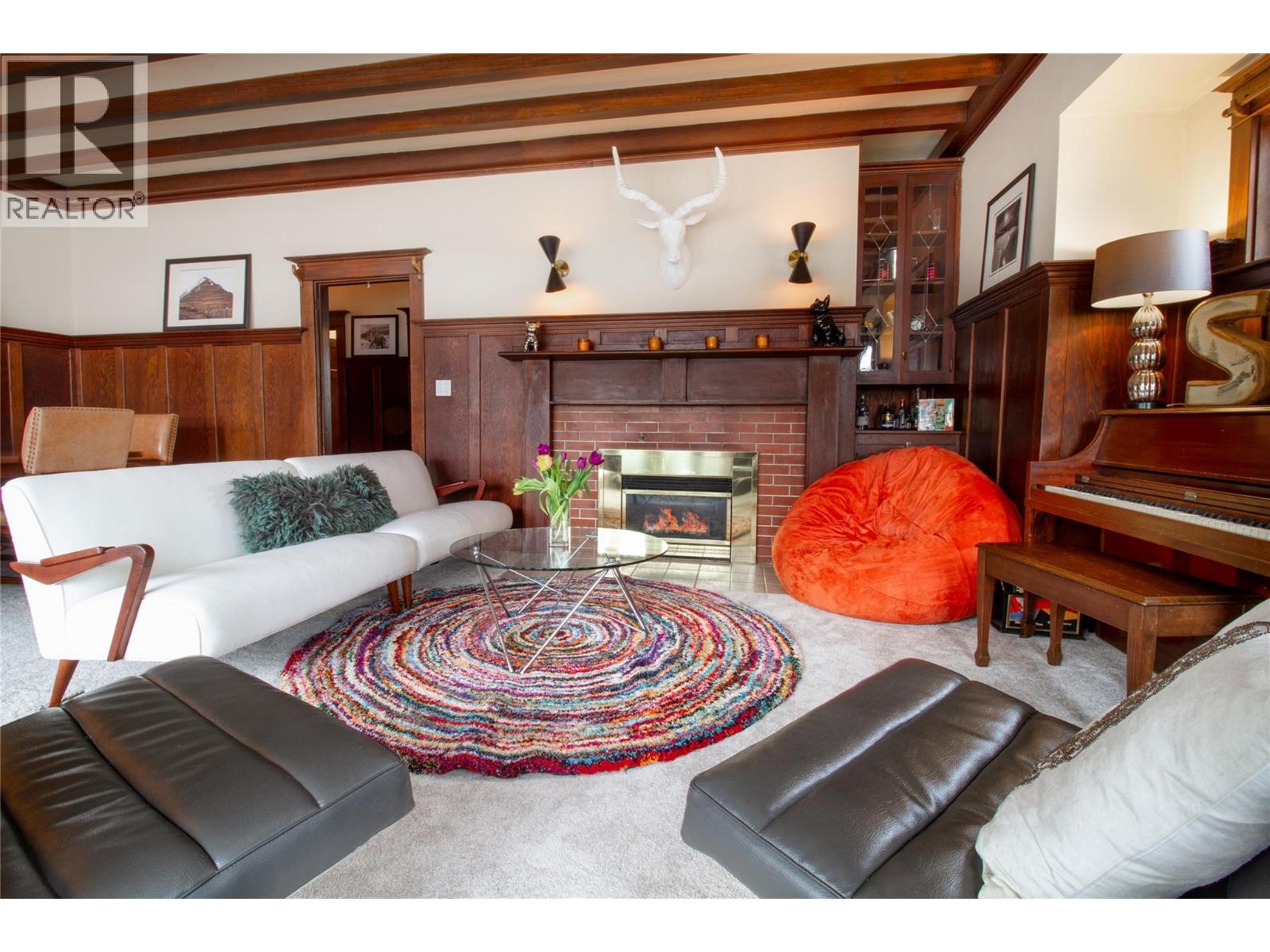 611 Mackenzie Avenue, Revelstoke