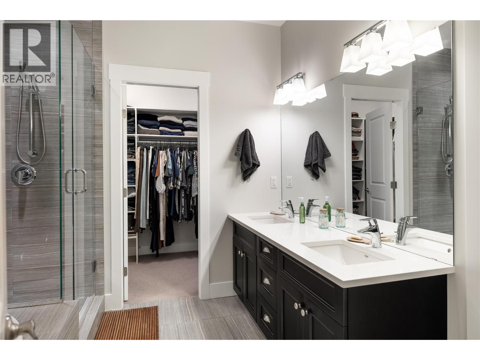 4450 Gordon Drive Unit# 114, Kelowna