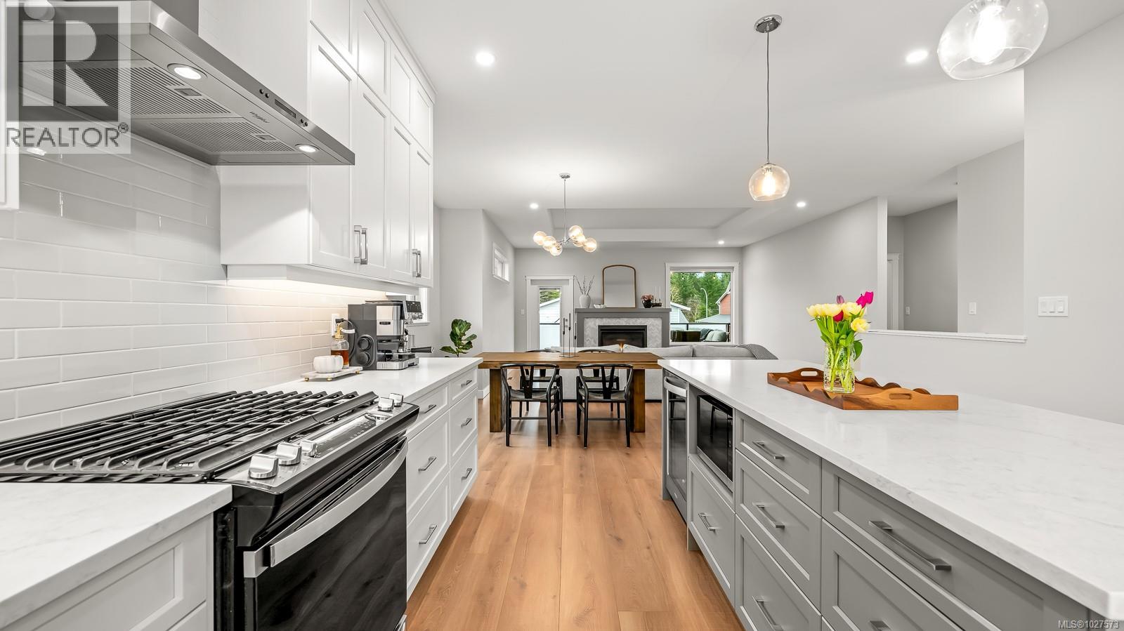 4014 SOUTHWALK DR - 11