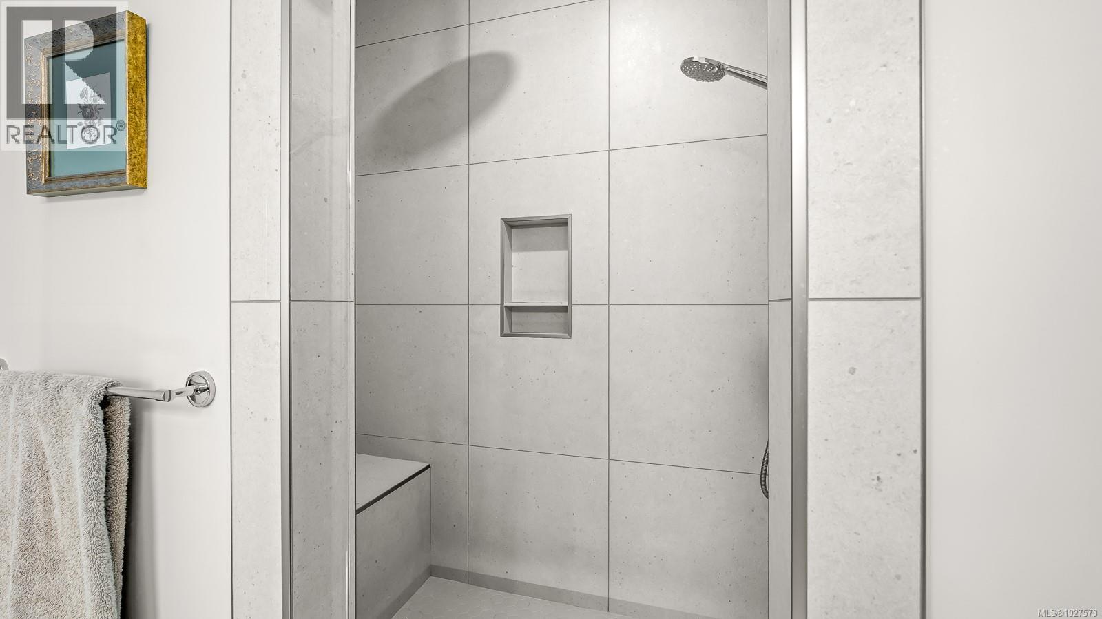 4014 SOUTHWALK DR - 22