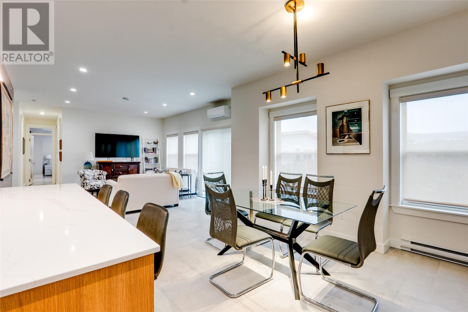 #402 181 HAMILTON AVENUE - 11