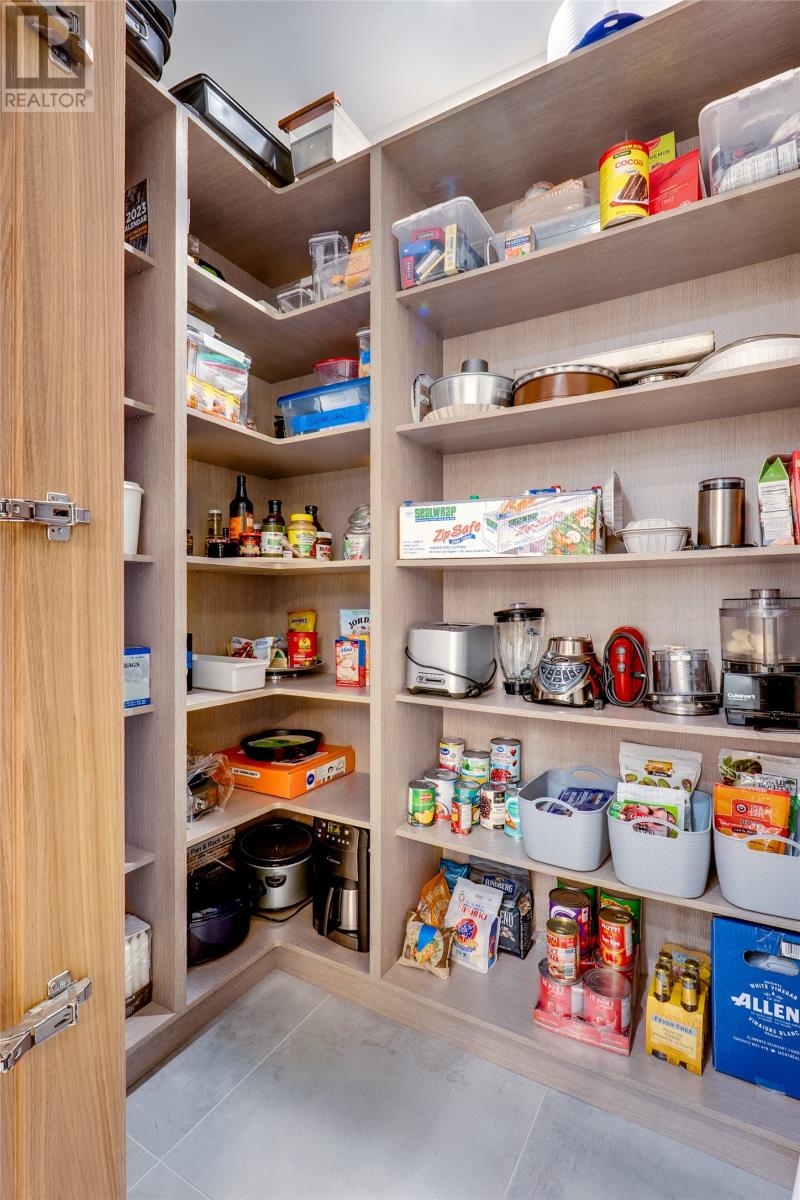 #402 181 HAMILTON AVENUE - 14