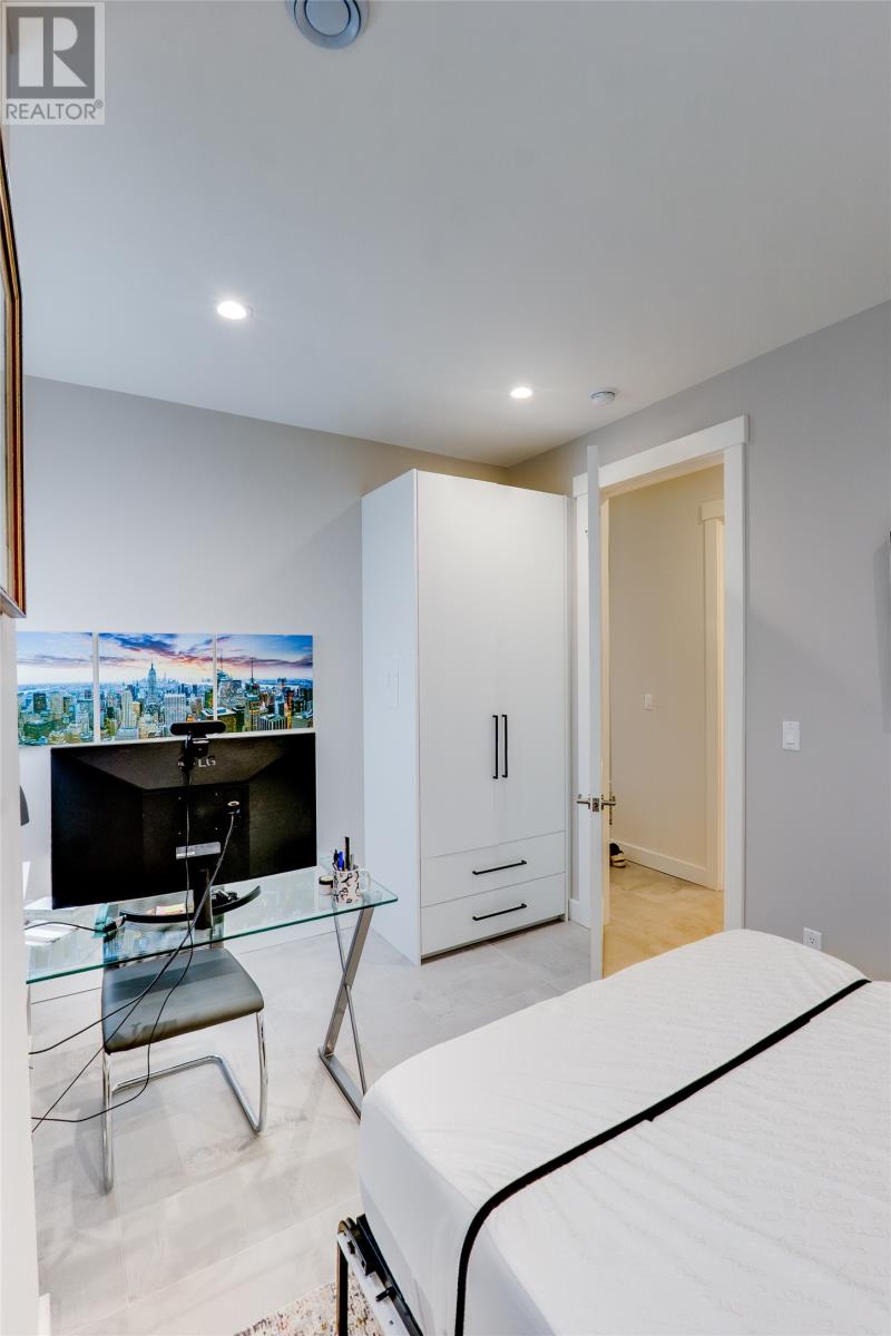 #402 181 HAMILTON AVENUE - 19