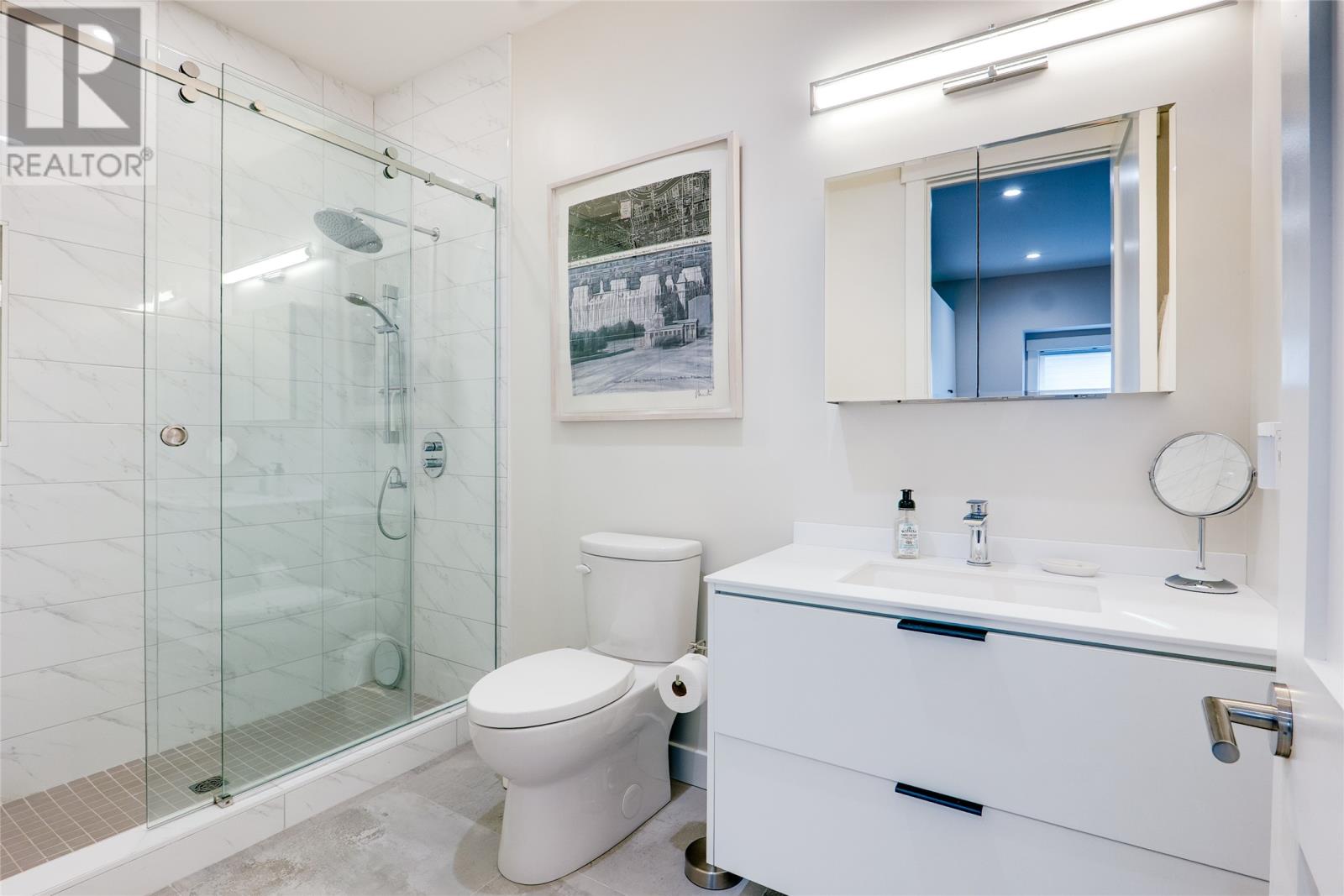 #402 181 HAMILTON AVENUE - 22