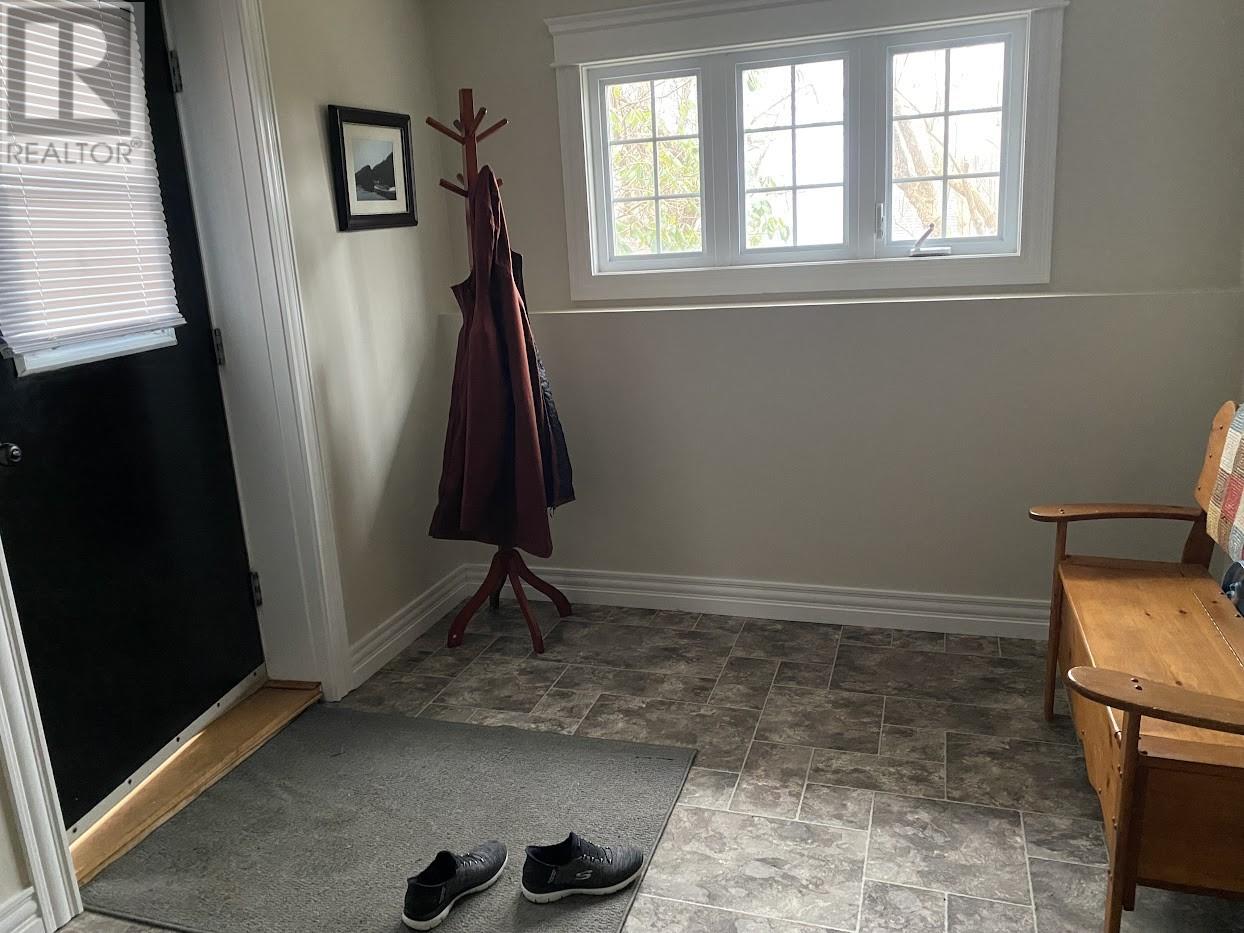 35 Rattley Row - 3