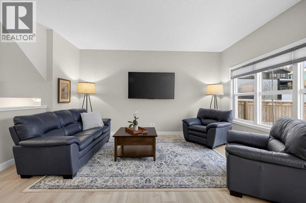 218 Riviera View, Cochrane