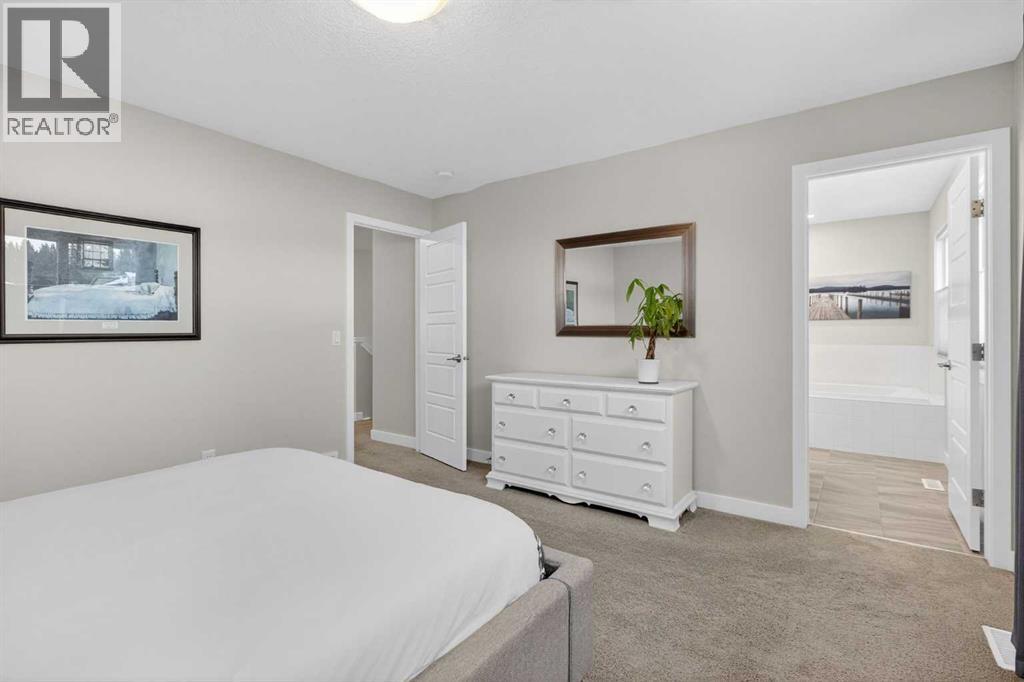 218 Riviera View, Cochrane