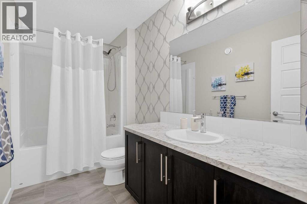 218 Riviera View, Cochrane