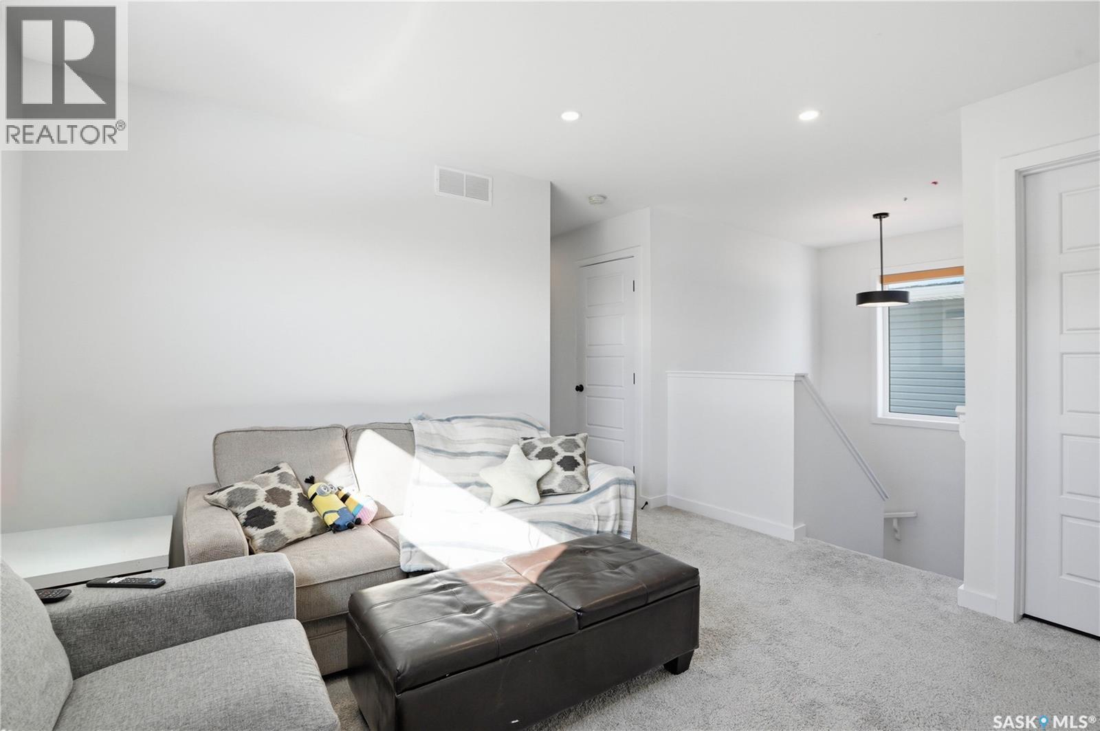 360 Barrett STREET - 19
