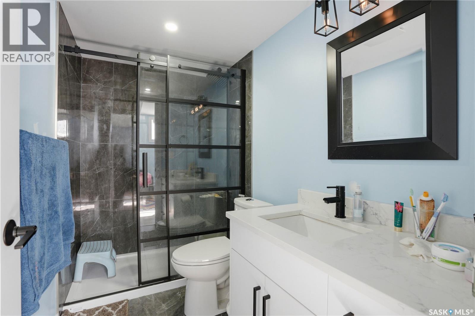 360 Barrett STREET - 38