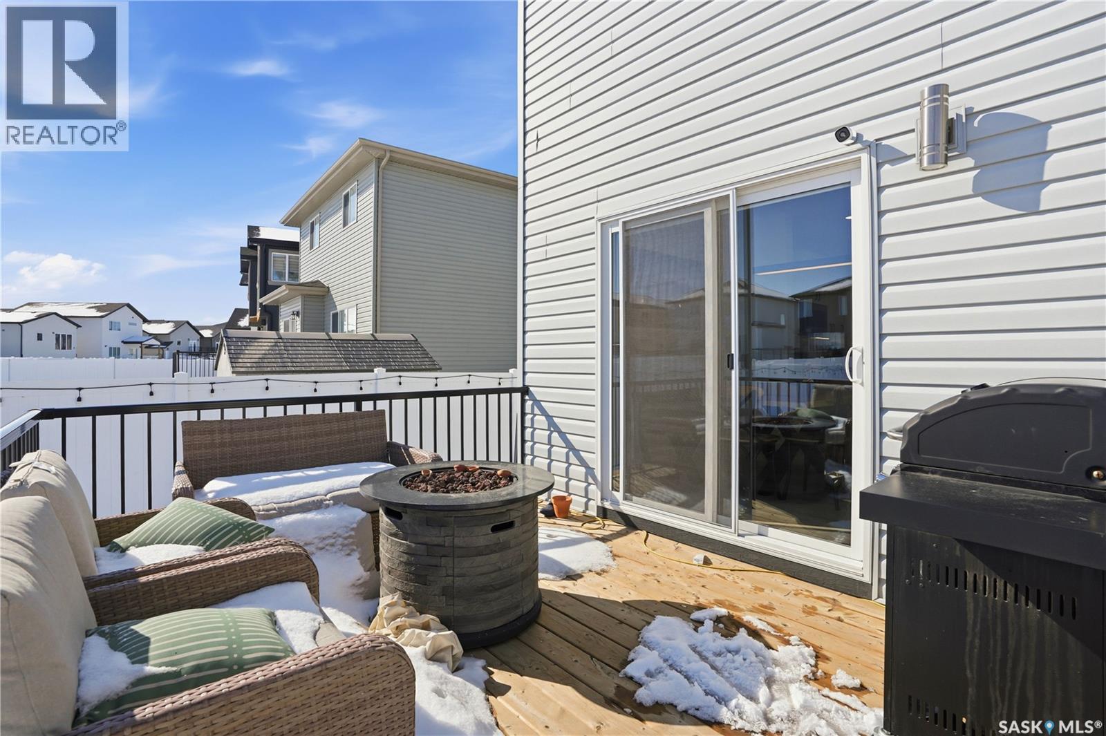 360 Barrett STREET - 43
