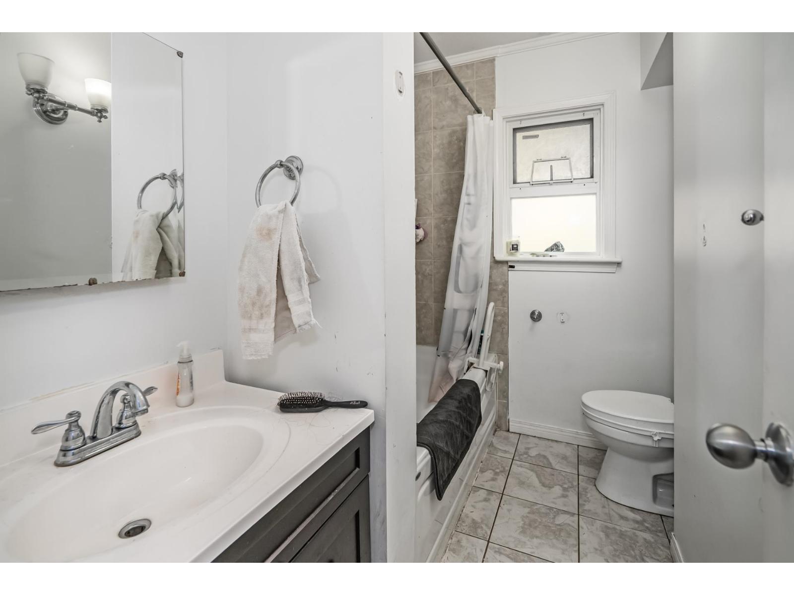 621 WATER AVENUE, Hope, Hope