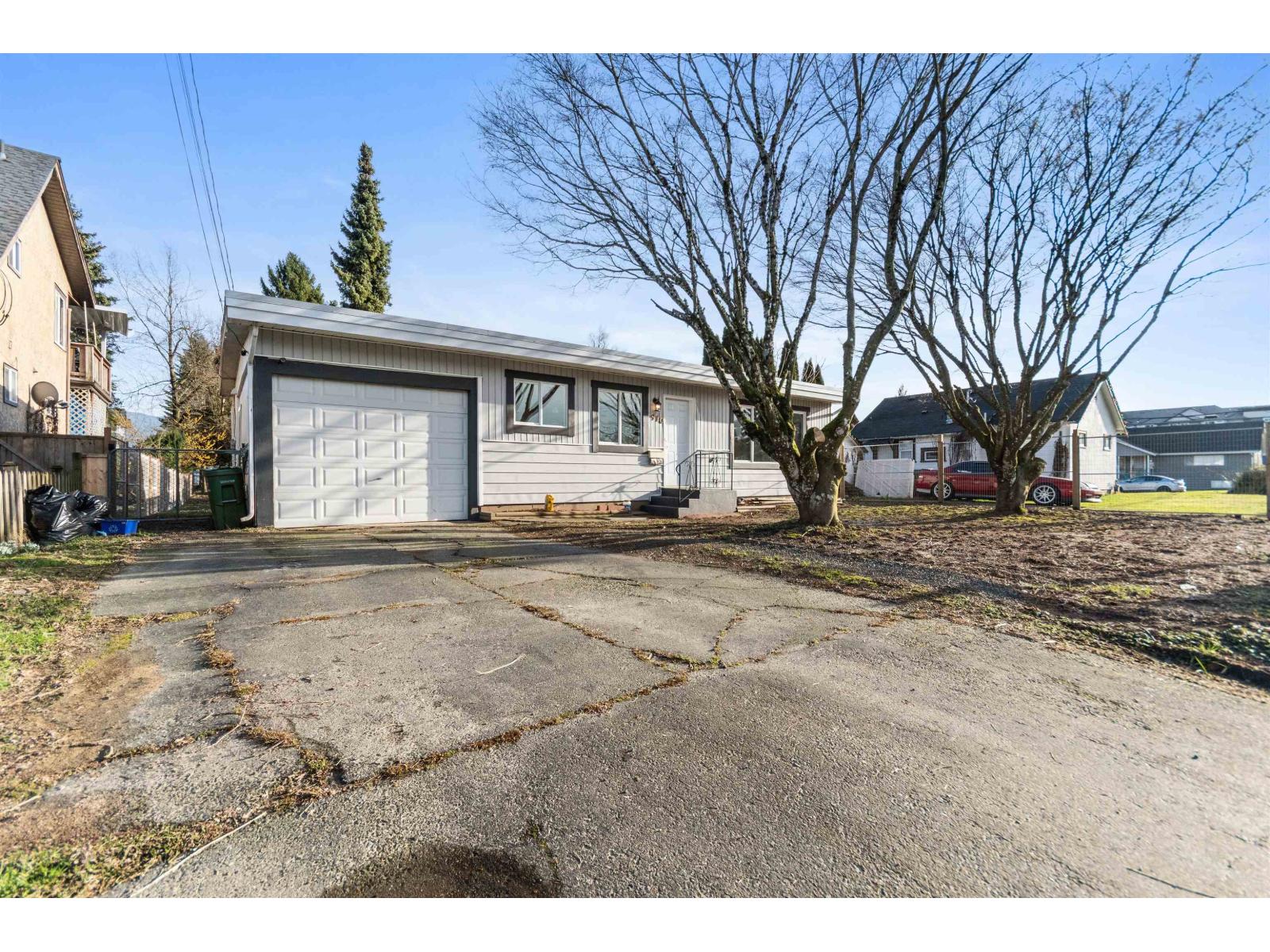 9410 CORBOULD STREET, Chilliwack Proper West, Chilliwack