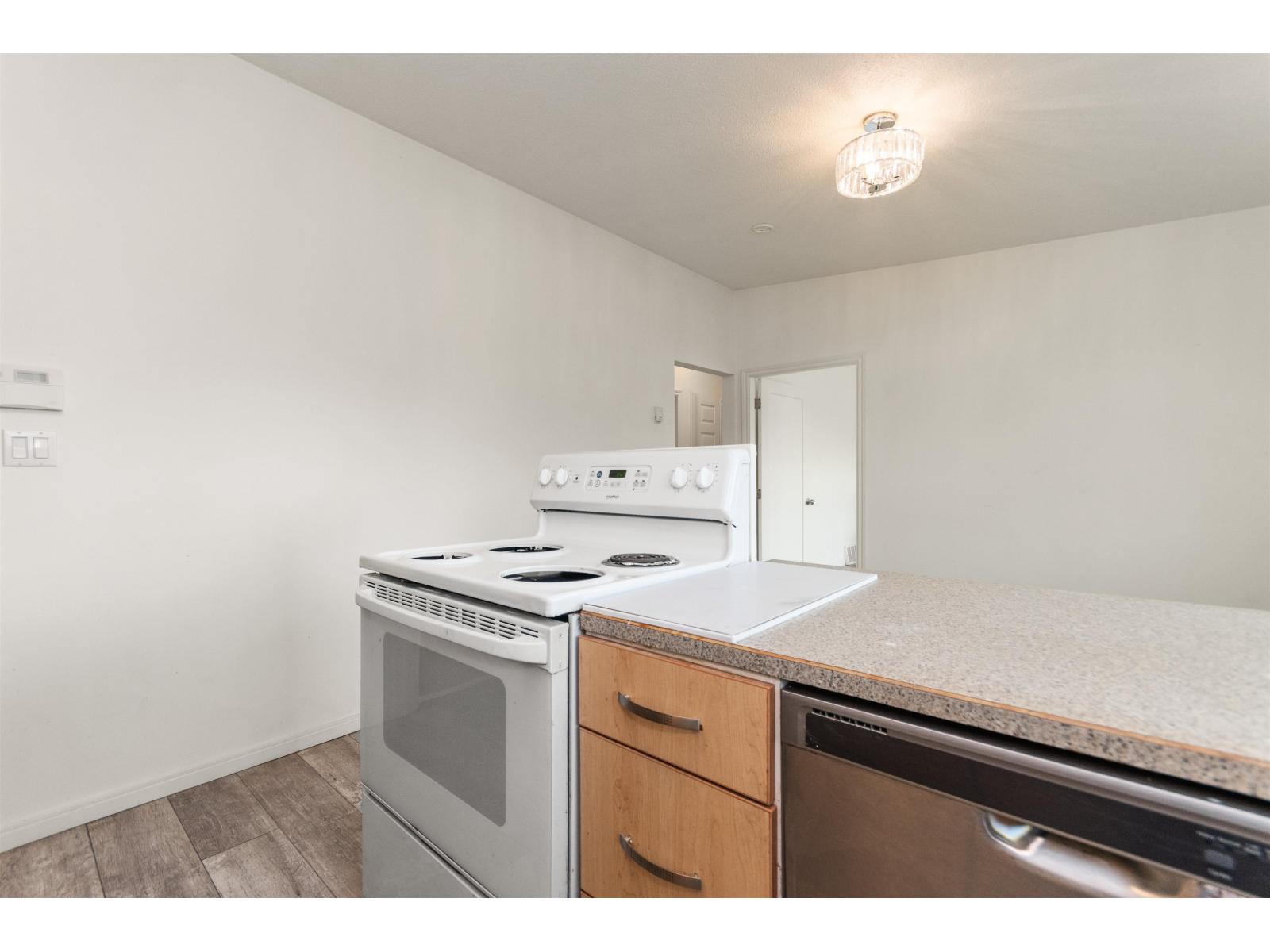 9410 CORBOULD STREET, Chilliwack Proper West, Chilliwack