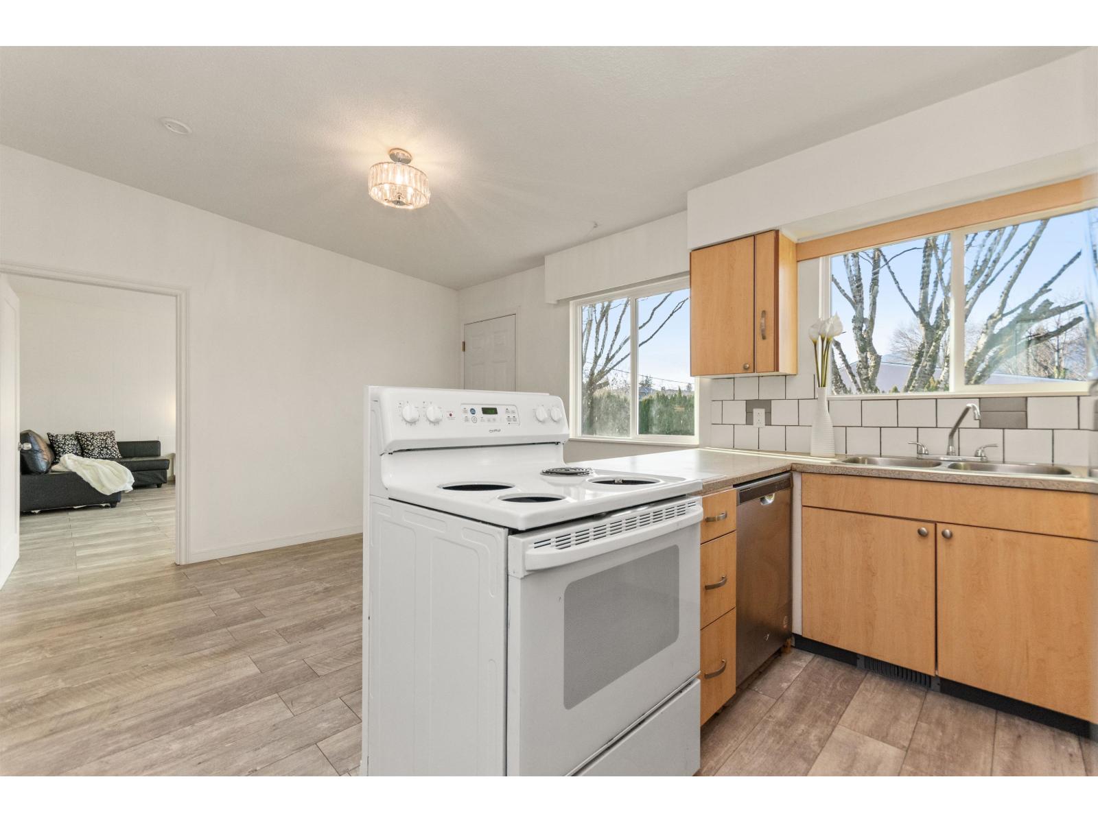 9410 CORBOULD STREET, Chilliwack Proper West, Chilliwack